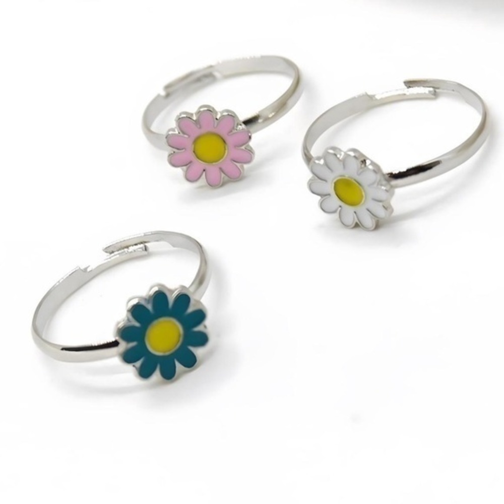 Flower Rings - Picture 2 of 3